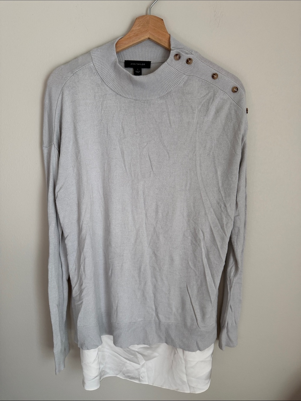 Ann Taylor Women’s Light Gray Crewneck Sweater with Shoulder Buttons